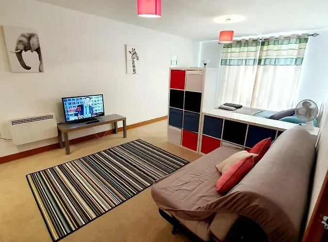 Southend Ground Floor Apartment With Parking
