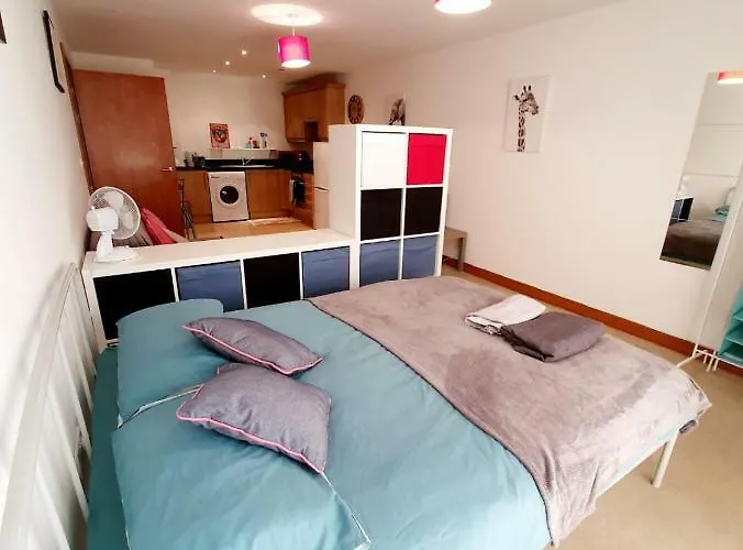 Southend Ground Floor Apartment With Parking